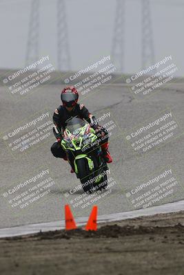 media/Nov-29-2025-TrackDaz (Sat) [[10ae2d9bce]]/B Group/Session 3 (Outside Grapevine)/